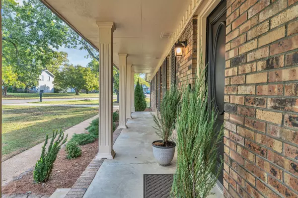 Nashville, TN 37207,166 Oak Valley Dr