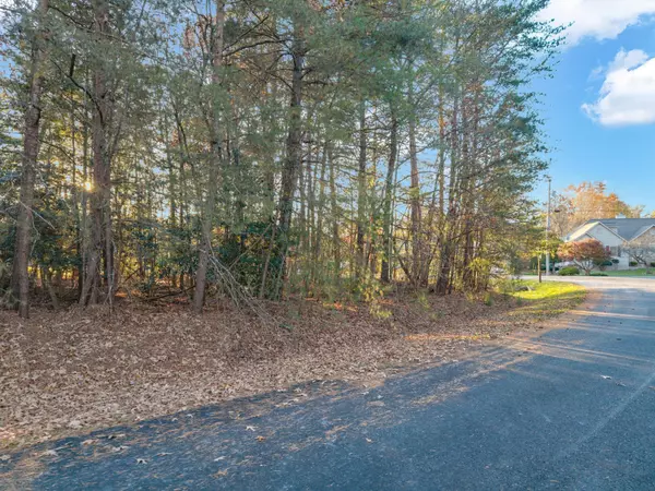 Crossville, TN 38558,19 Inwood Dr