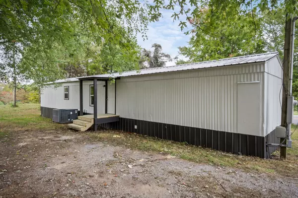 Sparta, TN 38583,6232 Crossville Hwy