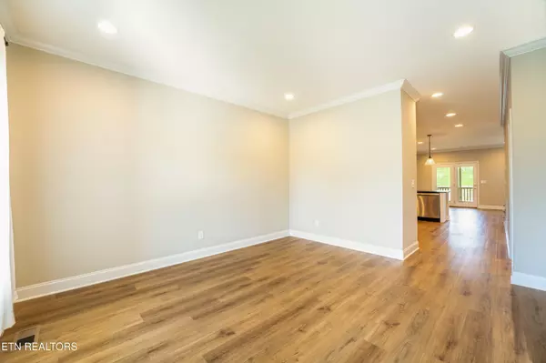 Oak Ridge, TN 37830,119 E Fortenberry St