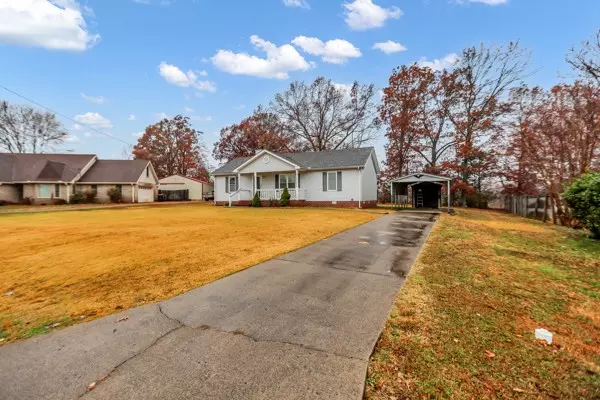 Greenbrier, TN 37073,3006 Easy Goer Ln