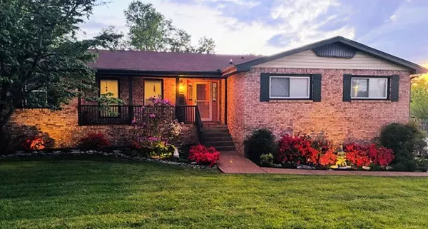 525 Castlegate Dr, Nashville, TN 37217