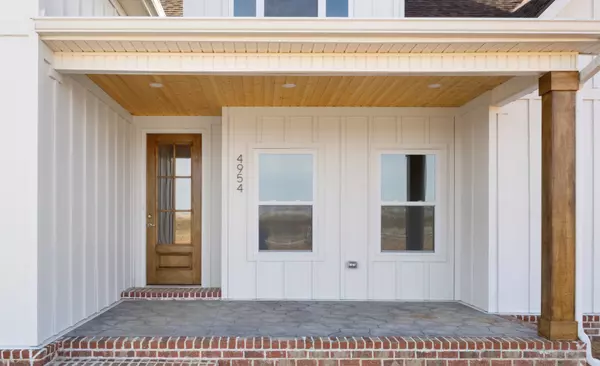 Clarksville, TN 37040,4954 Royal View Way