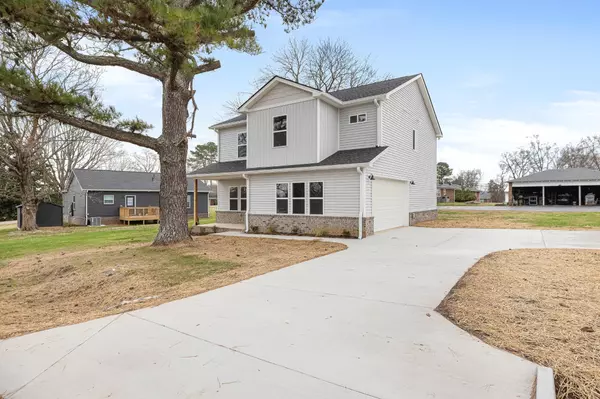 Columbia, TN 38401,101 Hilltop Dr