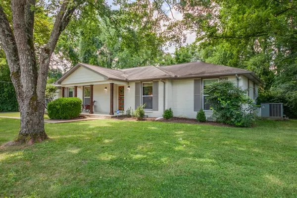 1047 Percy Warner Blvd, Nashville, TN 37205