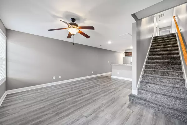 Clarksville, TN 37042,1716 Manning Dr #4