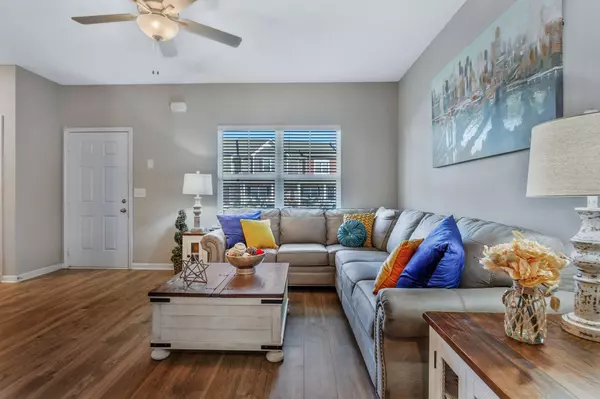 Antioch, TN 37013,910 Bradburn Village Cir