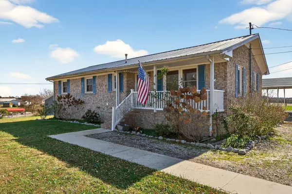 326 Webb Ln, Smithville, TN 37166