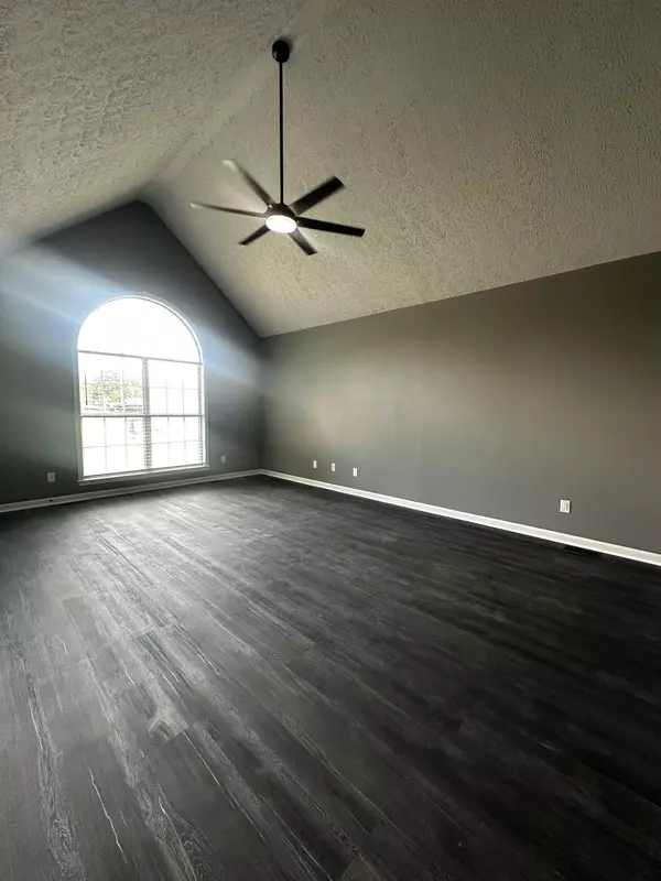 White House, TN 37188,931 Meadowlark Dr