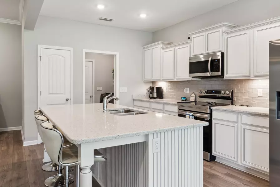 3608 Stormy Ln, Rockvale, TN 37153