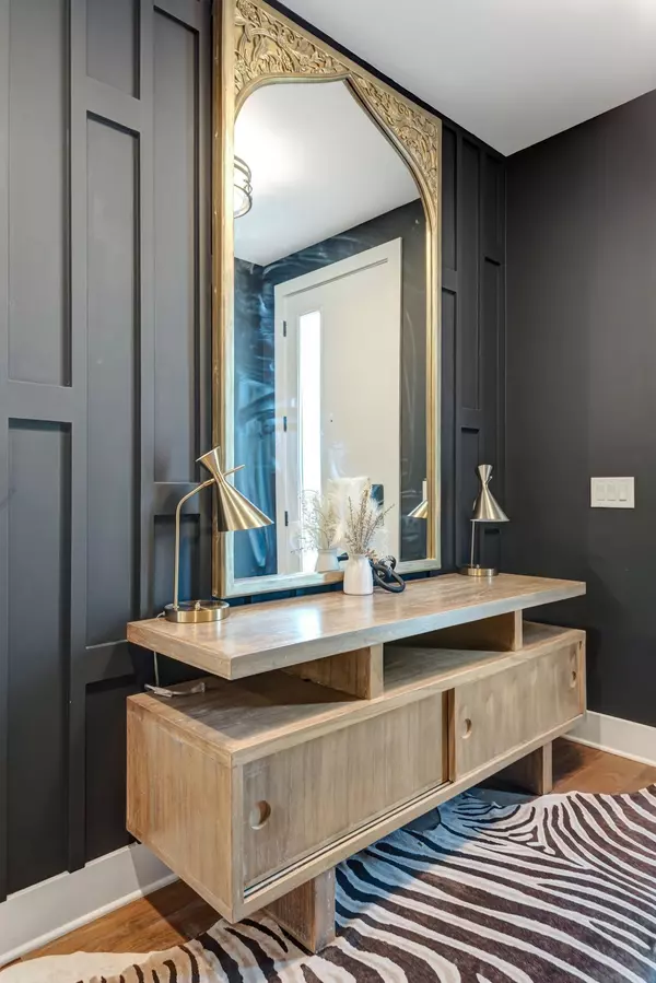 Nashville, TN 37211,2176 Carson St #23