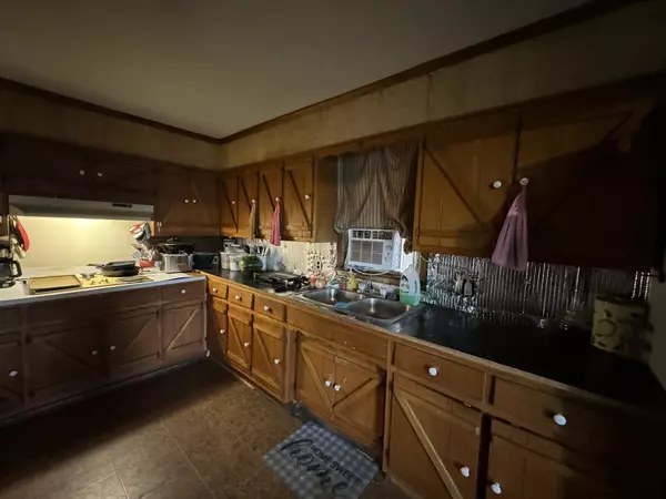 Rock Island, TN 38581,239 Pine Bluff Rd