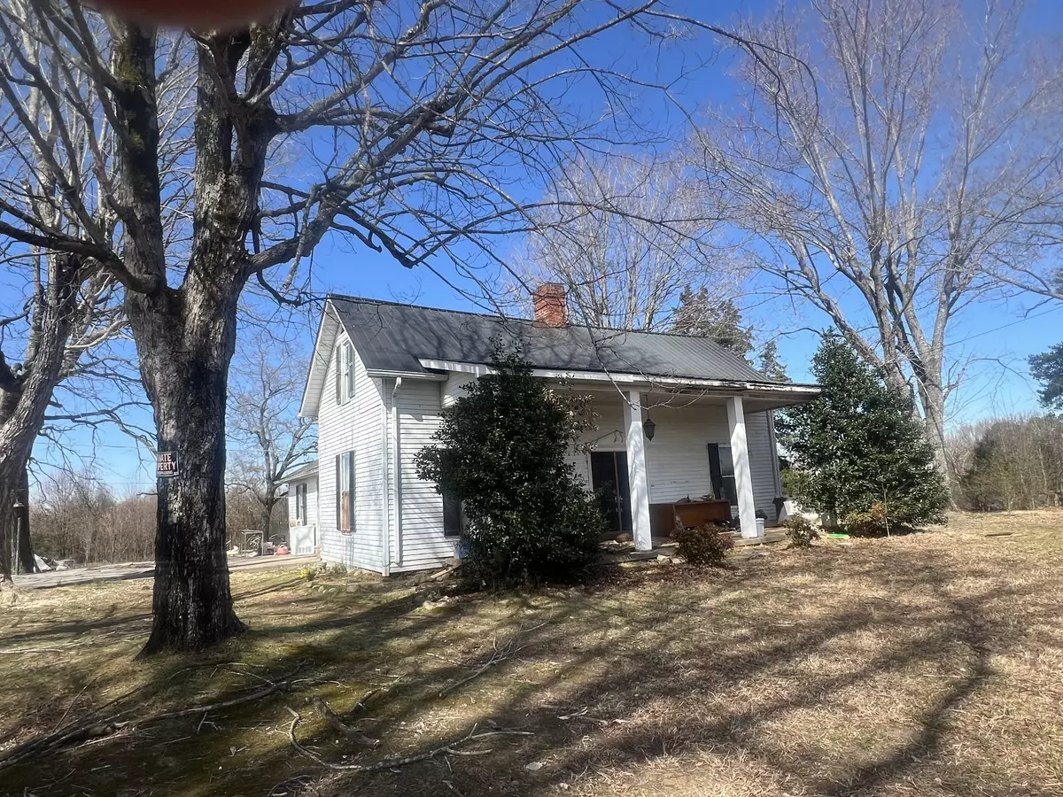 Rock Island, TN 38581,239 Pine Bluff Rd