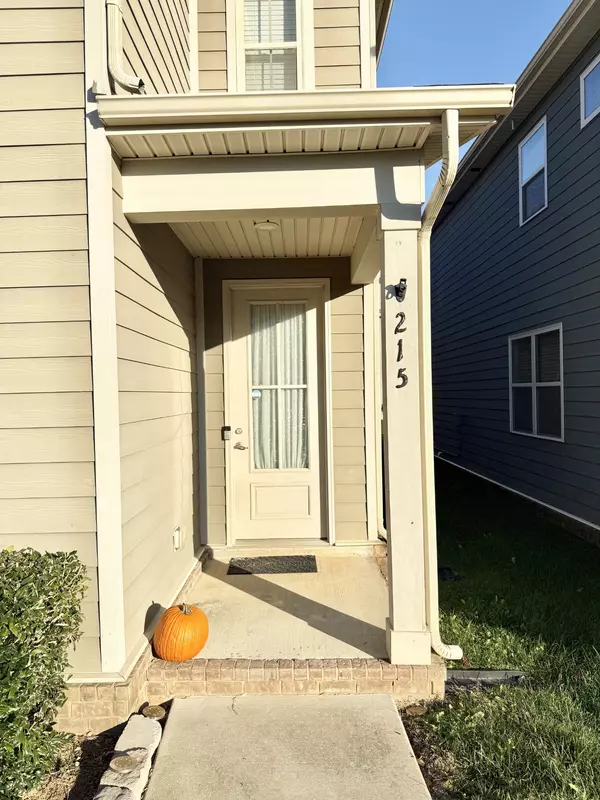 Pleasant View, TN 37146,215 Manor Row