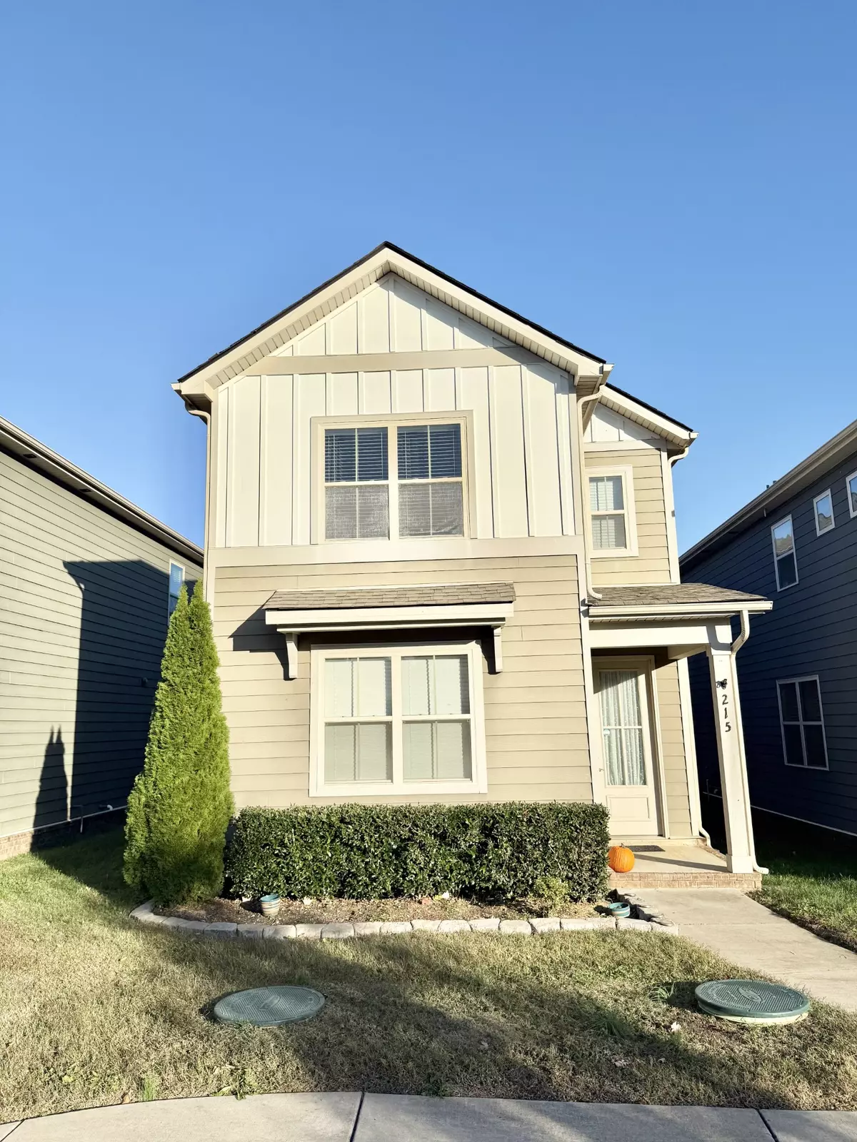 Pleasant View, TN 37146,215 Manor Row