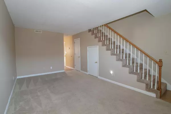 Clarksville, TN 37042,3279 Tower Drive #9