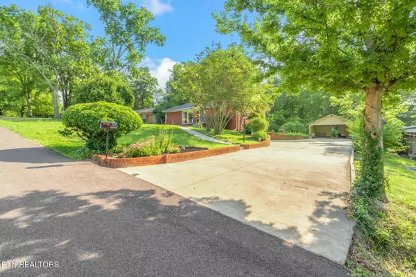 Knoxville, TN 37914,304 Bona Rd