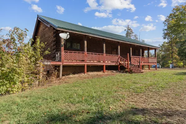 Waynesboro, TN 38485,302 Faith Way