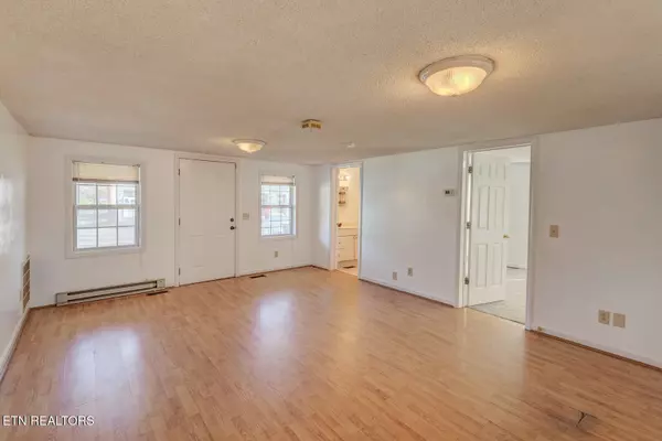 Johnson City, TN 37604,157 Lynn Rd