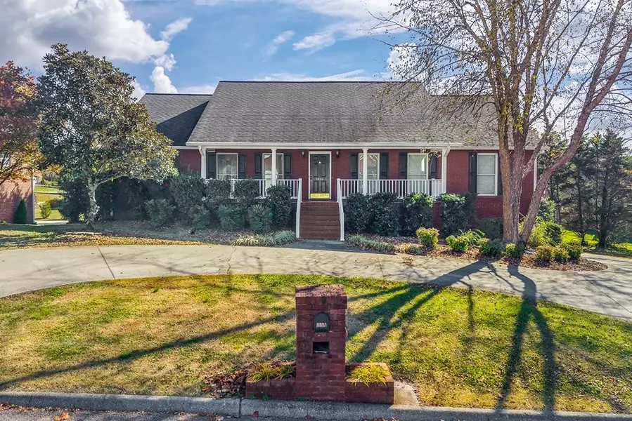 1325 Bridle Path, Cookeville, TN 38501