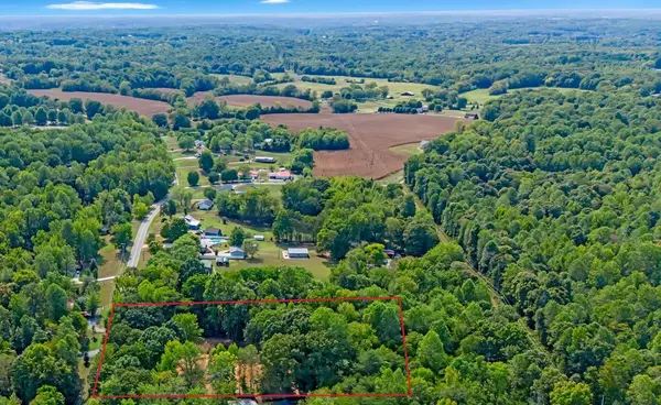 Chapmansboro, TN 37035,3048 Sweethome Rd