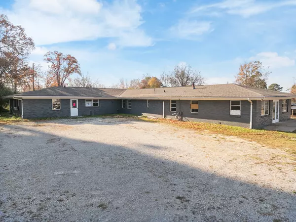 Parsons, TN 38363,105 Kentucky Ave #S