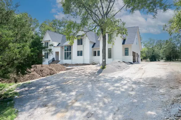 Nashville, TN 37205,1019 Davidson Rd