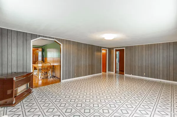 Soddy Daisy, TN 37379,9839 Walnut Street