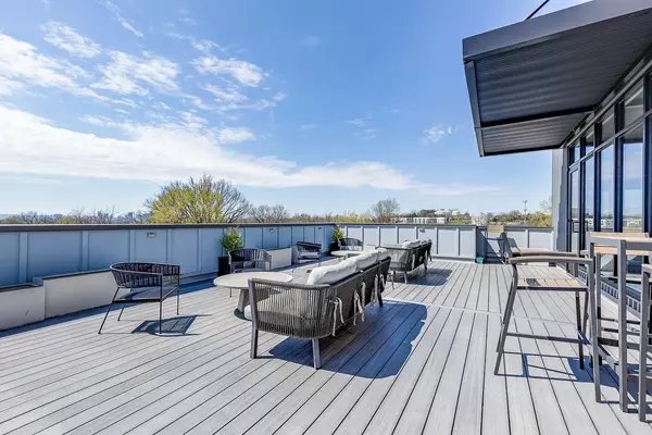 Nashville, TN 37216,1041 E Trinity Ln #211