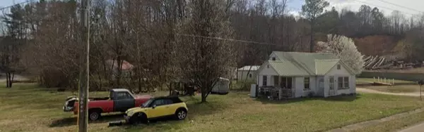 Waynesboro, TN 38485,427 Highway 64 #W