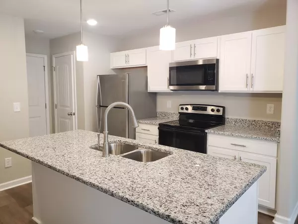 610 Commerce St #24, Clarksville, TN 37040