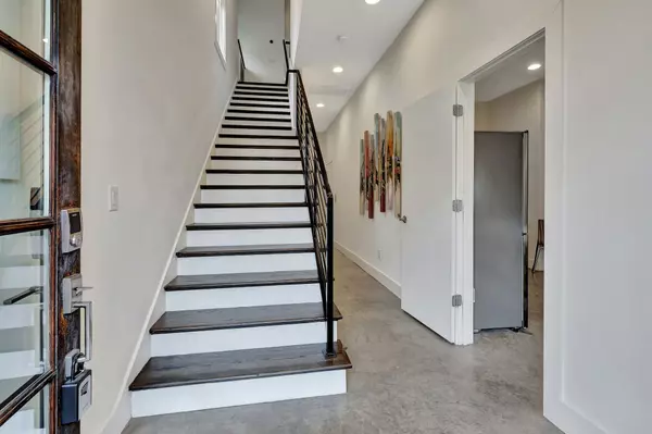 Nashville, TN 37203,826 13th Ave #S