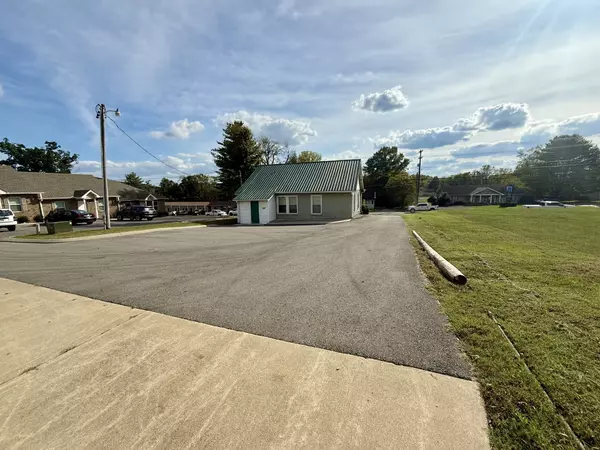 Hartsville, TN 37074,779 McMurry Blvd #E