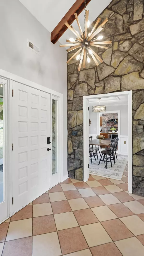 Chattanooga, TN 37416,3591 Kings Road