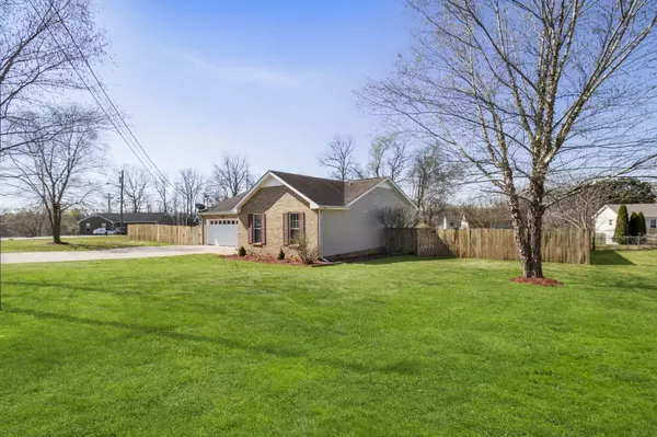 Clarksville, TN 37042,301 Eggars Ct