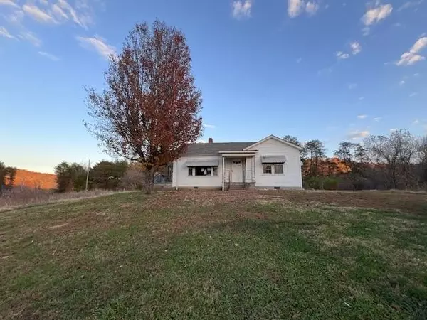 5388 MORRISON CREEK RD, Clifton, TN 38425
