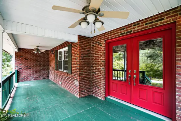 New Tazewell, TN 37825,689 Johnson Hollow Rd Rd