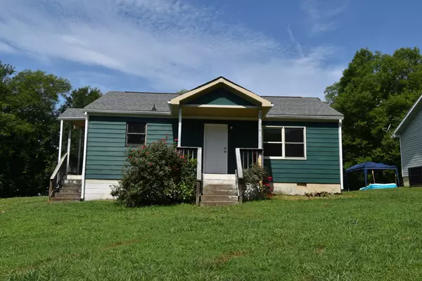 914 W Happy Hollow Dr, Clarksville, TN 37040