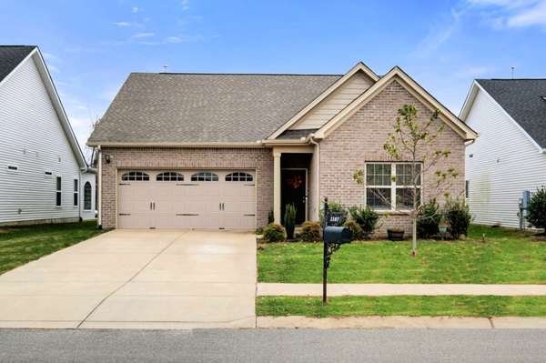 1107 Westgate Dr, Gallatin, TN 37066