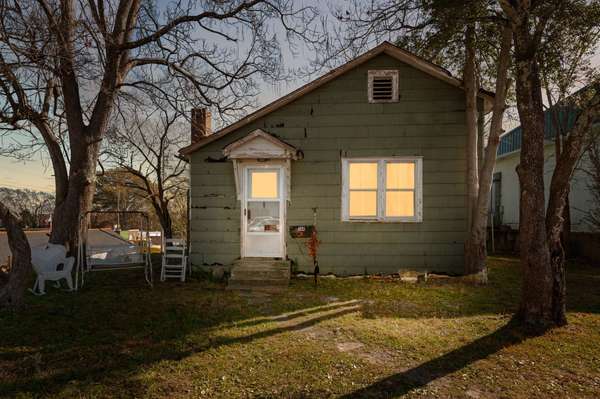 104 Bank Ave, Centerville, TN 37033