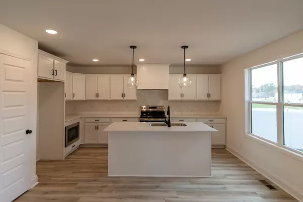 Clarksville, TN 37043,1733 Heritage Drive