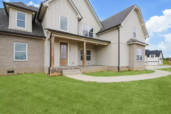 Clarksville, TN 37040,4940 Royal View Way