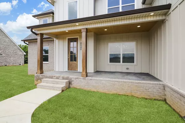 Clarksville, TN 37040,4940 Royal View Way