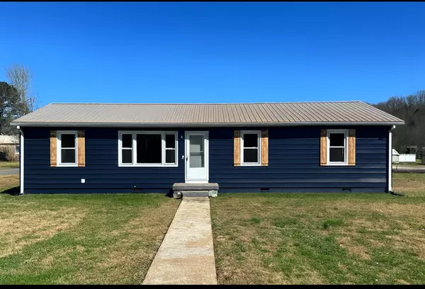 1318 Meadowbrook Dr, Pulaski, TN 38478