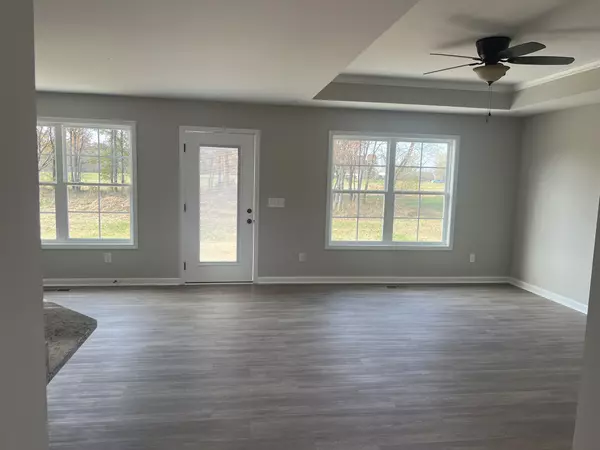 Portland, TN 37148,143 N Harris Ln