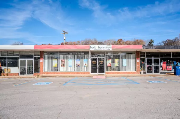 Waynesboro, TN 38485,721 HWY 99