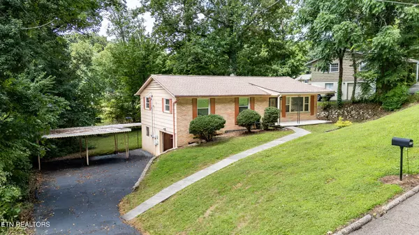 Knoxville, TN 37921,4725 Silverhill Drive