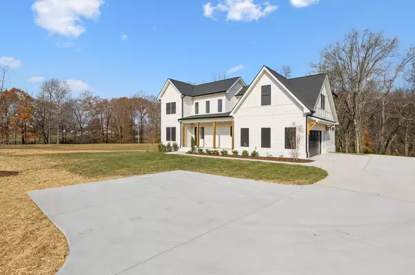 Columbia, TN 38401,1889 New Lewisburg Hwy