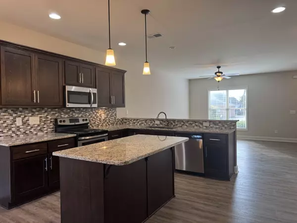 Hendersonville, TN 37075,118A Haven St