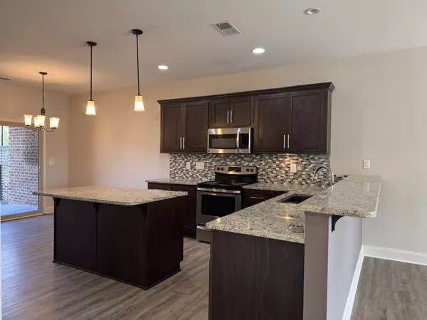 Hendersonville, TN 37075,118A Haven St